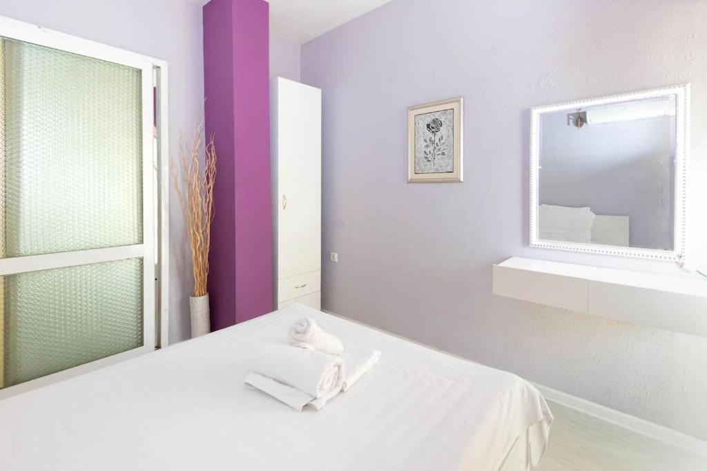 Sunny 2-Bedroom Maisonette Varna & Parking Екстер'єр фото