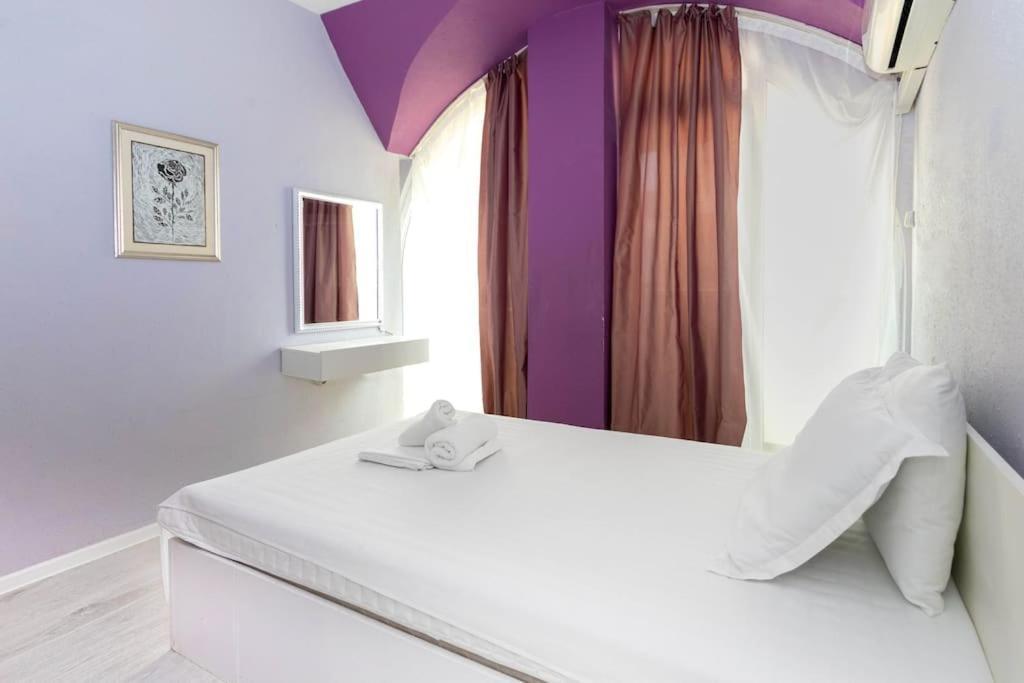 Sunny 2-Bedroom Maisonette Varna & Parking Екстер'єр фото